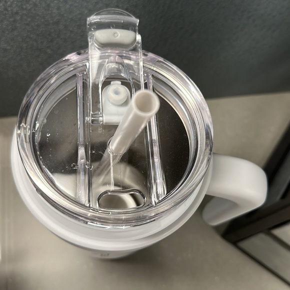 Reduce Insulated Tumbler 40 oz - Picture 3 of 3